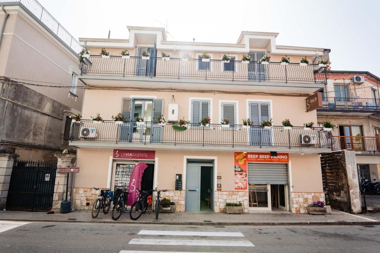 B&B Dell'Infopoint-La Via Silente Castelnuovo Cilento Exterior foto
